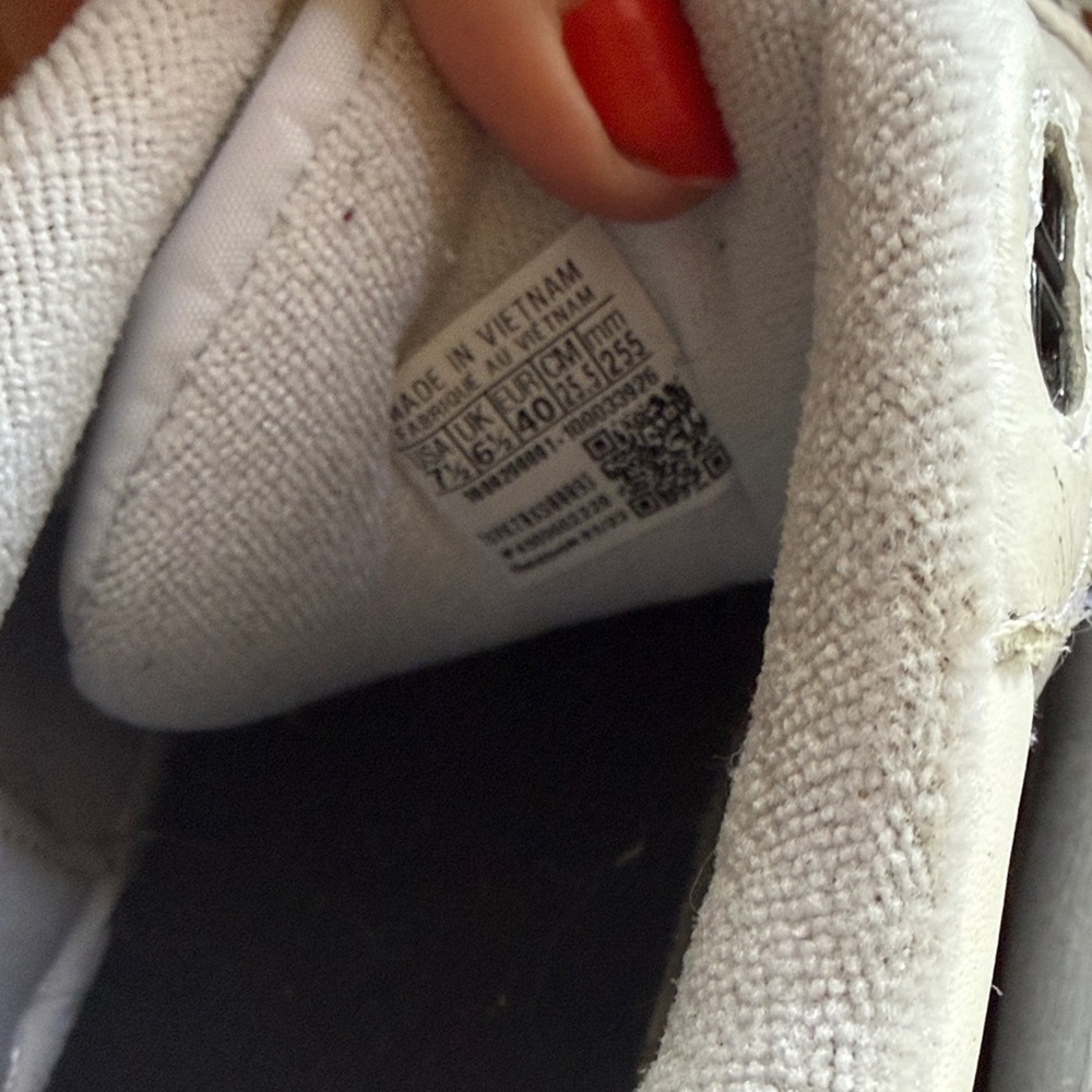 Reebok Club C White and Black Women's Shoes - Picture 7 of 9